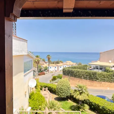 Apartment Maya Plunge Into The Sea Of The Greeks Crotone
